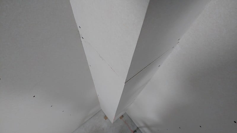 Gotowy kątonik z płyty gipsowo-kartonowej (GK) (2).jpg