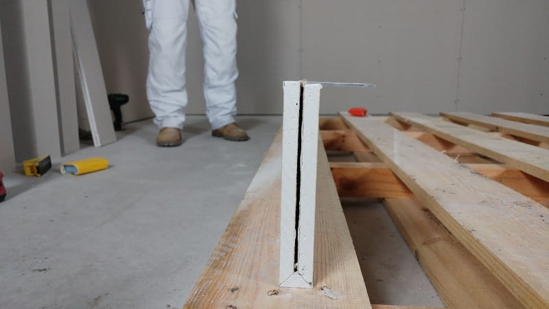 Osłona karnisza - Gotowy element z płyty gipsowo-kartonowej (GK) (3).jpg