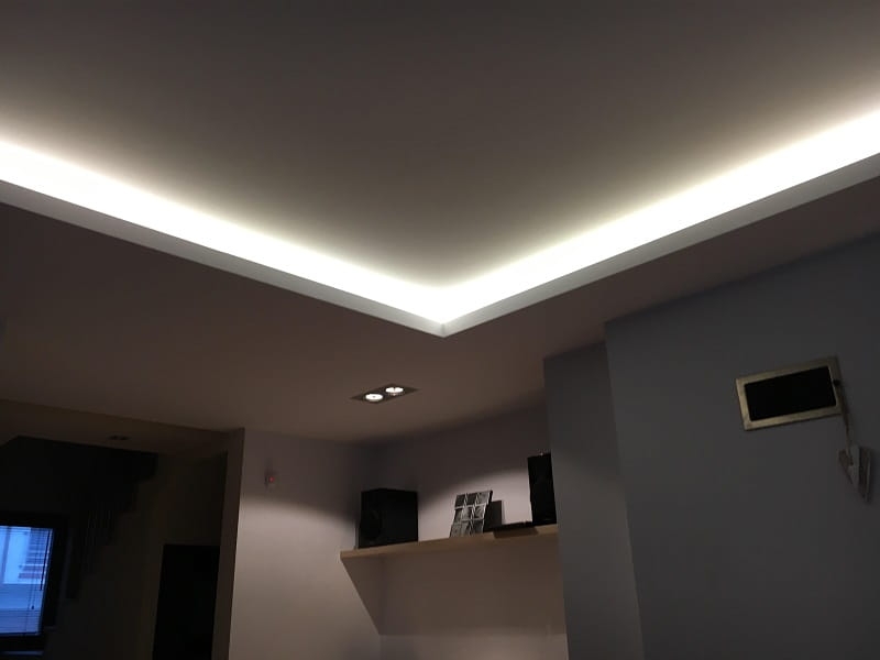 Gotowe elementy do sufitu podwieszanego - półka LED (8).jpg