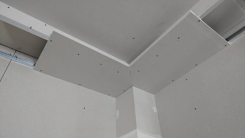 Gotowe elementy do sufitu podwieszanego - półka LED (2).jpg