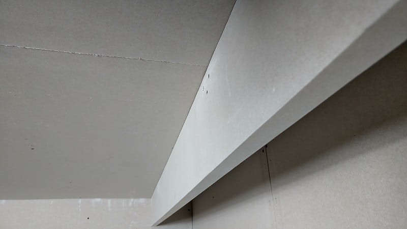 Osłona karnisza - Gotowy element z płyty gipsowo-kartonowej (GK) (5).jpg